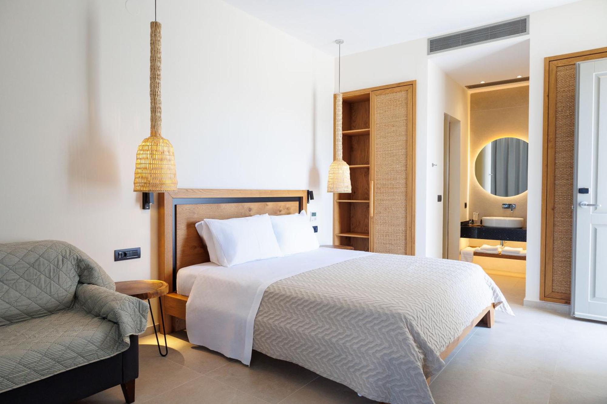 Kouros Blanc Resort & Suites Pounda Room photo