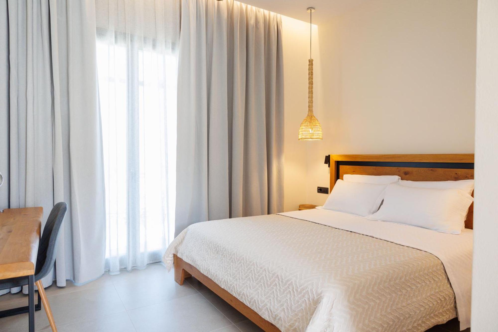 Kouros Blanc Resort & Suites Pounda Room photo