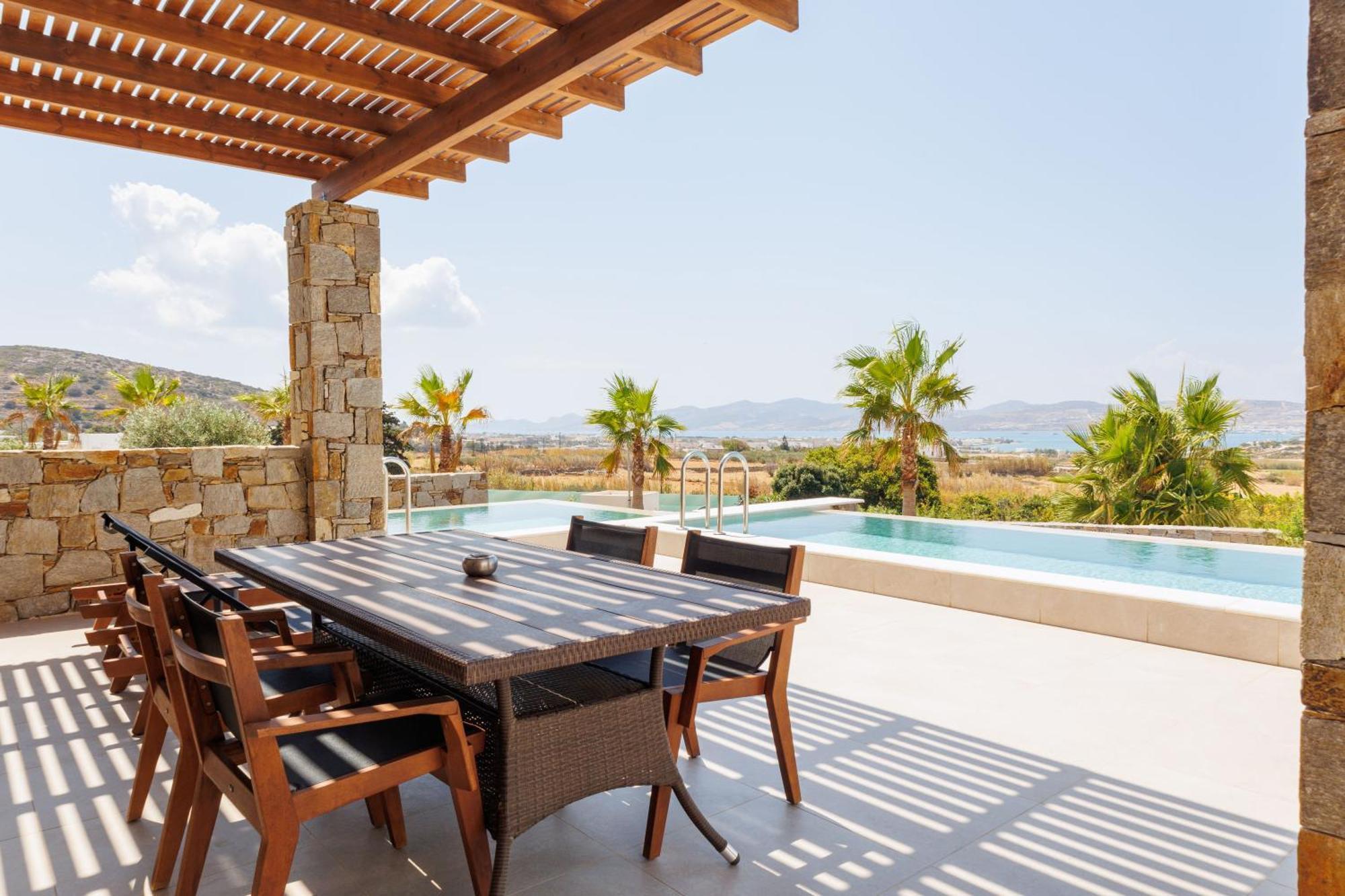 Kouros Blanc Resort & Suites Pounda Room photo