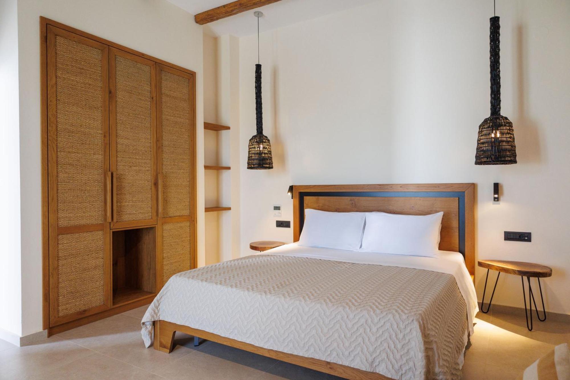 Kouros Blanc Resort & Suites Pounda Room photo
